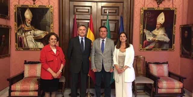 Encuentro con el alcalde de Sevilla y el Embajador Yuri Korchagin